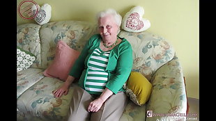 OmaGeiL Photos of Grandmas Deep-throating Pricks Slideshow